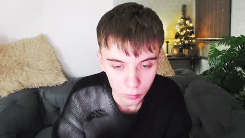 Snapshot of william_ross chatting on December 28, 6:39 am will online show from December 28, 6:39 am