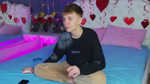 Snapshot of william_ross chatting on February 17, 10:03 pm will online show from February 17, 10:03 pm