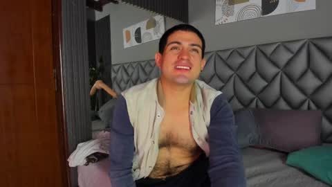 Snapshot of william_steel_ chatting on September 25, 11:47 am William Steel online show from September 25, 11:47 am