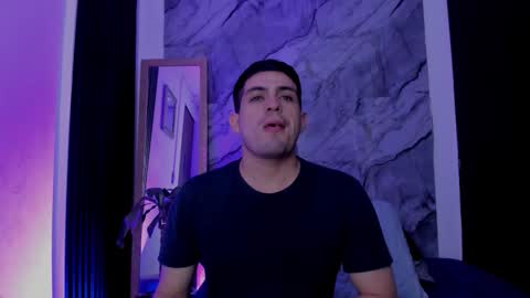 Snapshot of william_steel_ chatting on November 23, 4:01 am William Steel online show from November 23, 4:01 am