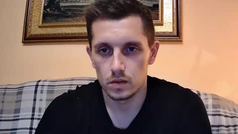 Snapshot of williamarron93 chatting on December 16, 1:43 am williamarron93 online show from December 16, 1:43 am