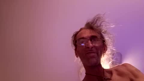 williamgrantham555 online show from March 11, 11:22 pm