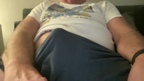 willieb777 online show from September 21, 12:18 pm