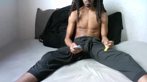 Snapshot of willingwillwet chatting on January 29, 10:37 am Call me Babe online show from January 29, 10:37 am