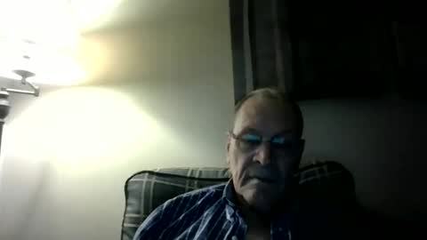 Snapshot of willnedoher chatting on December 8, 10:14 pm Willhedoher online show from December 8, 10:14 pm