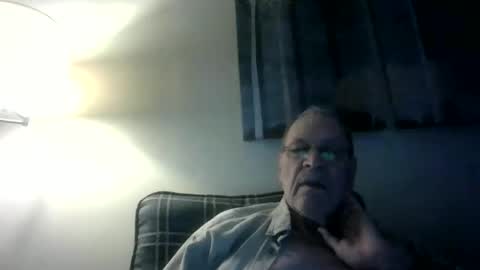 Snapshot of willnedoher chatting on December 19, 1:40 pm Willhedoher online show from December 19, 1:40 pm