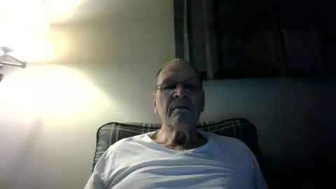Snapshot of willnedoher chatting on February 12, 12:44 pm Willhedoher online show from February 12, 12:44 pm