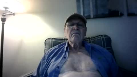 Snapshot of willnedoher chatting on February 12, 6:40 pm Willhedoher online show from February 12, 6:40 pm