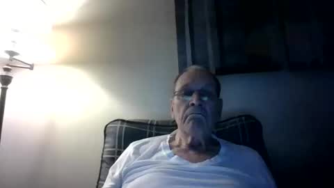Snapshot of willnedoher chatting on October 10, 12:15 pm Willhedoher online show from October 10, 12:15 pm
