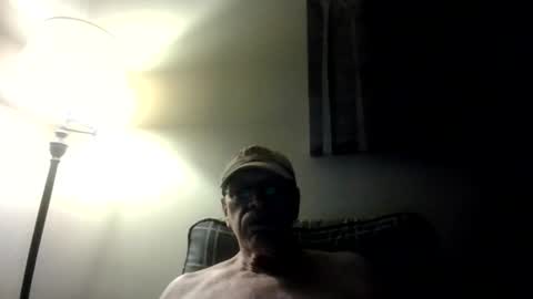 Snapshot of willnedoher chatting on October 13, 1:27 am Willhedoher online show from October 13, 1:27 am