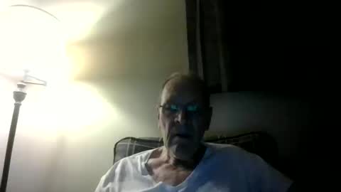 Snapshot of willnedoher chatting on October 14, 2:23 am Willhedoher online show from October 14, 2:23 am