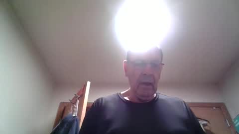 Snapshot of willnedoher chatting on October 16, 3:02 pm Willhedoher online show from October 16, 3:02 pm