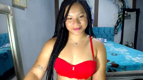 WIllow  online show from August 6, 11:34 am