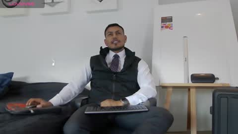 Will Sandler online show from December 19, 8:27 pm