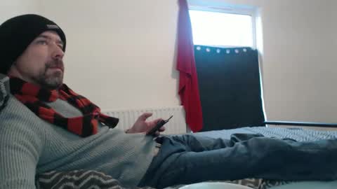 Snapshot of willybewildstone chatting on November 18, 9:25 am willybewildstone online show from November 18, 9:25 am