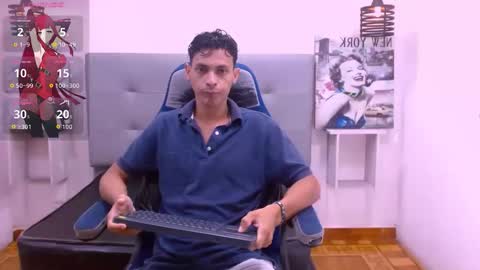 Snapshot of wiltom_ chatting on November 3, 12:39 pm Wiltom online show from November 3, 12:39 pm