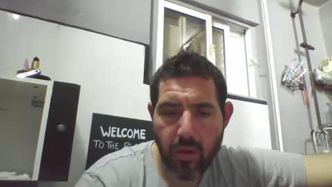 Snapshot of windowpane5 chatting on December 19, 6:34 pm windowpane online show from December 19, 6:34 pm