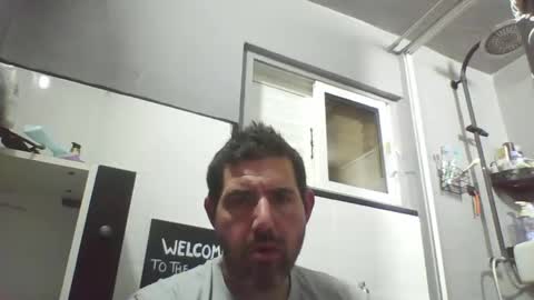 Snapshot of windowpane5 chatting on December 26, 11:46 pm windowpane online show from December 26, 11:46 pm