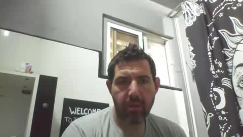 Snapshot of windowpane5 chatting on December 28, 12:03 pm windowpane online show from December 28, 12:03 pm