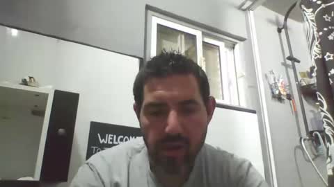 Snapshot of windowpane5 chatting on January 2, 6:23 pm windowpane online show from January 2, 6:23 pm