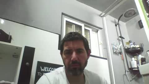 Snapshot of windowpane5 chatting on January 6, 12:05 am windowpane online show from January 6, 12:05 am