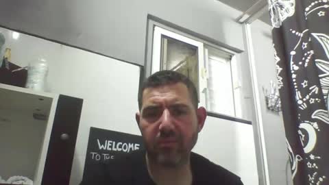 Snapshot of windowpane5 chatting on January 13, 11:17 pm windowpane online show from January 13, 11:17 pm