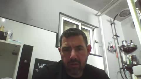 Snapshot of windowpane5 chatting on January 19, 7:15 am windowpane online show from January 19, 7:15 am