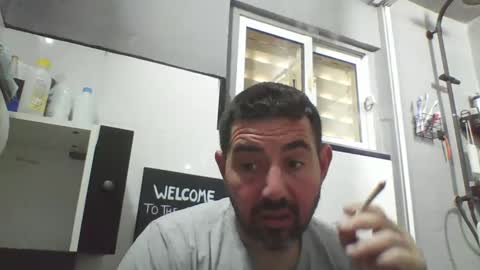 Snapshot of windowpane5 chatting on January 25, 12:16 pm windowpane online show from January 25, 12:16 pm