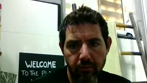 Snapshot of windowpane5 chatting on October 26, 10:54 am windowpane online show from October 26, 10:54 am