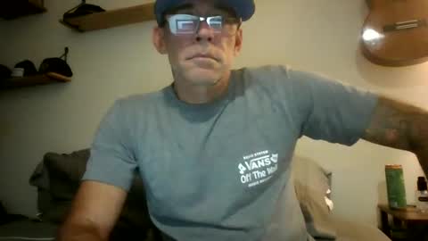 Snapshot of wingnutt765733 chatting on October 25, 5:26 am wingnutt765733 online show from October 25, 5:26 am