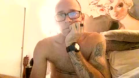 wingnutt765733498294 online show from April 12, 6:51 am