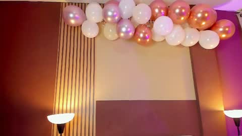 Snapshot of wini_fer chatting on July 4, 12:55 pm Wini Fer online show from July 4, 12:55 pm