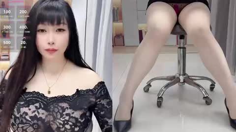 Snapshot of wink_weiwei chatting on May 17, 12:30 am CN WEIWEI online show from May 17, 12:30 am