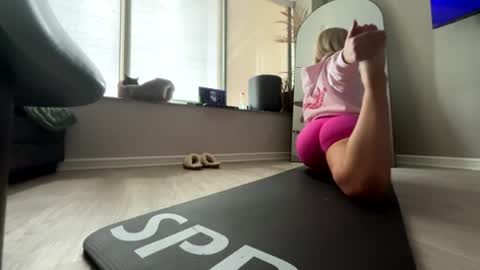 Winter rayne online show from April 2, 5:54 pm