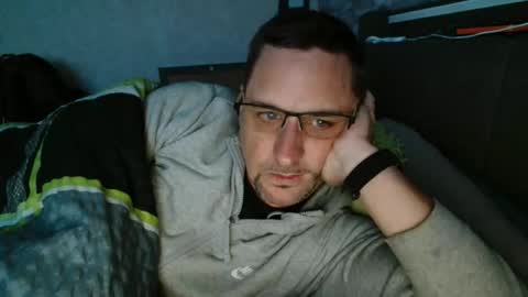 Snapshot of wirzwei8883 chatting on October 13, 4:07 pm Dirty online show from October 13, 4:07 pm