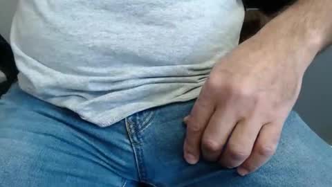 Snapshot of wisanonymousman chatting on November 5, 4:40 pm Wisa Randy online show from November 5, 4:40 pm