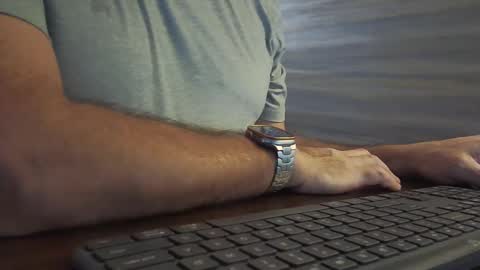 Snapshot of wisanonymousman chatting on November 16, 10:26 pm Wisa Randy online show from November 16, 10:26 pm