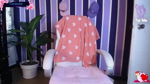 ig WitchDivinne online show from October 7, 7:55 pm