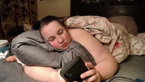 Annie online show from February 5, 8:32 am