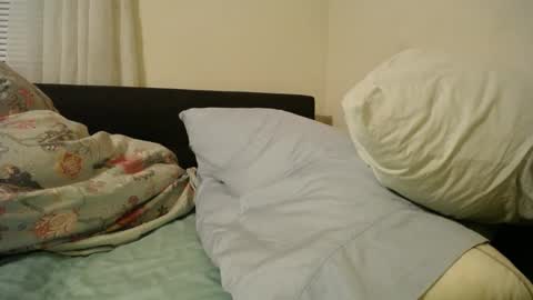 Annie online show from March 11, 8:52 am