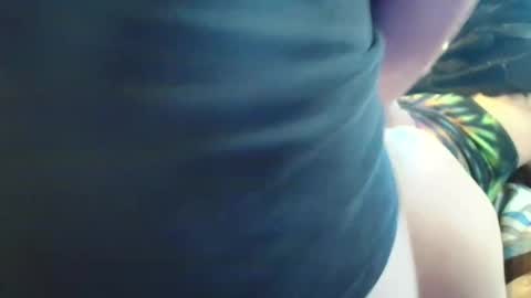 Snapshot of witchbitchmommy chatting on November 6, 7:04 pm witchbitchmommy online show from November 6, 7:04 pm