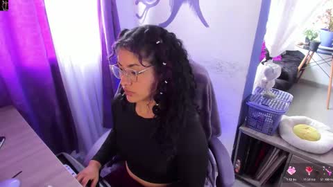 Snapshot of witchofhearts chatting on November 10, 7:46 pm Luna Violeta A r t i s t online show from November 10, 7:46 pm