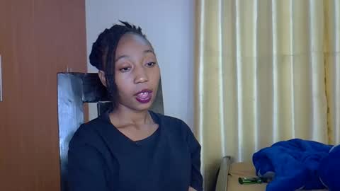 girlie o online show from February 6, 7:07 pm