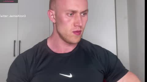 Snapshot of wlademarbergs chatting on May 7, 6:57 pm Wlademar online show from May 7, 6:57 pm