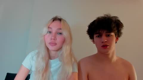 wladilia online show from November 28, 5:26 pm