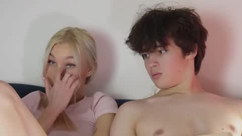 wladilia online show from January 14, 10:14 pm