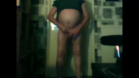 wolcol80 online show from December 5, 12:30 am