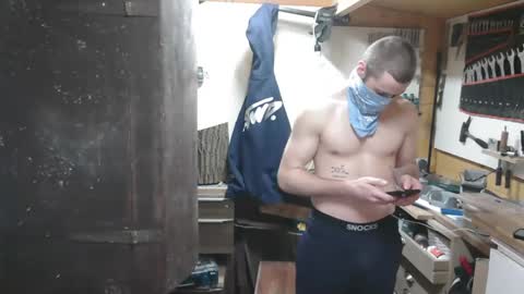 Snapshot of wolf021221 chatting on December 14, 2:55 pm wolf021221 online show from December 14, 2:55 pm