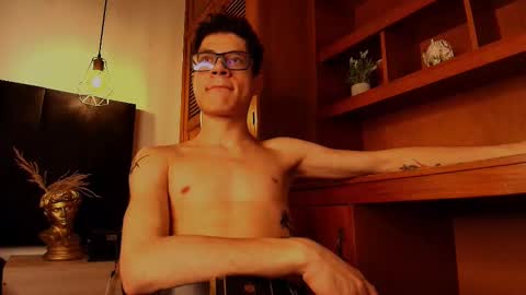  W O L F  online show from October 9, 11:41 am