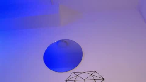  W O L F  online show from October 20, 3:01 pm